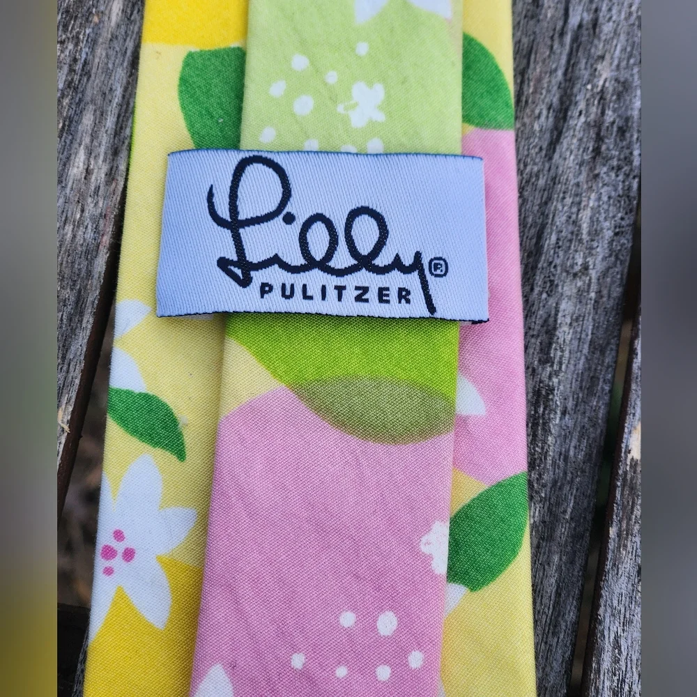 Lilly Pulitzer Floral Lemon Lime Tie